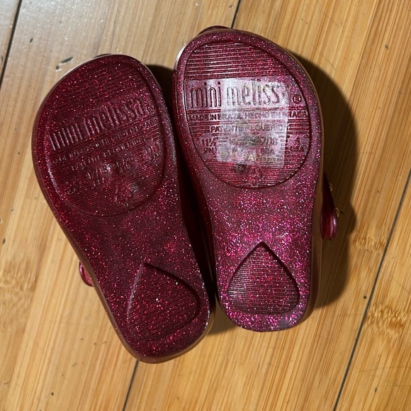 Mini Melissa Glittery Red Heart Shoes - Picture 8 of 12